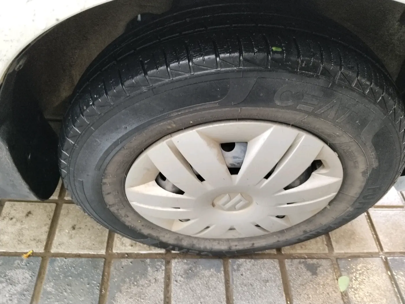 2020 Maruti Alto LXI, Petrol, Manual, 23,454 km, tyre