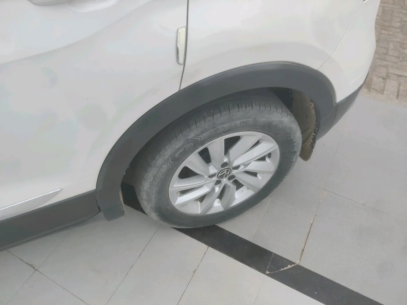 2022 Volkswagen TAIGUN HIGHLINE 1.0 TSI MT, Petrol, Manual, 51,469 km, tyre