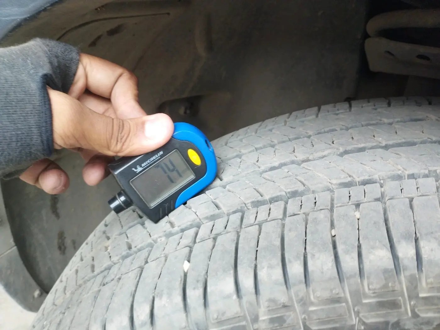 2021 Tata Harrier XTA PLUS 2.0L KRYOTEC DARK EDITION, Diesel, Automatic, 9,99,999 km, tyre