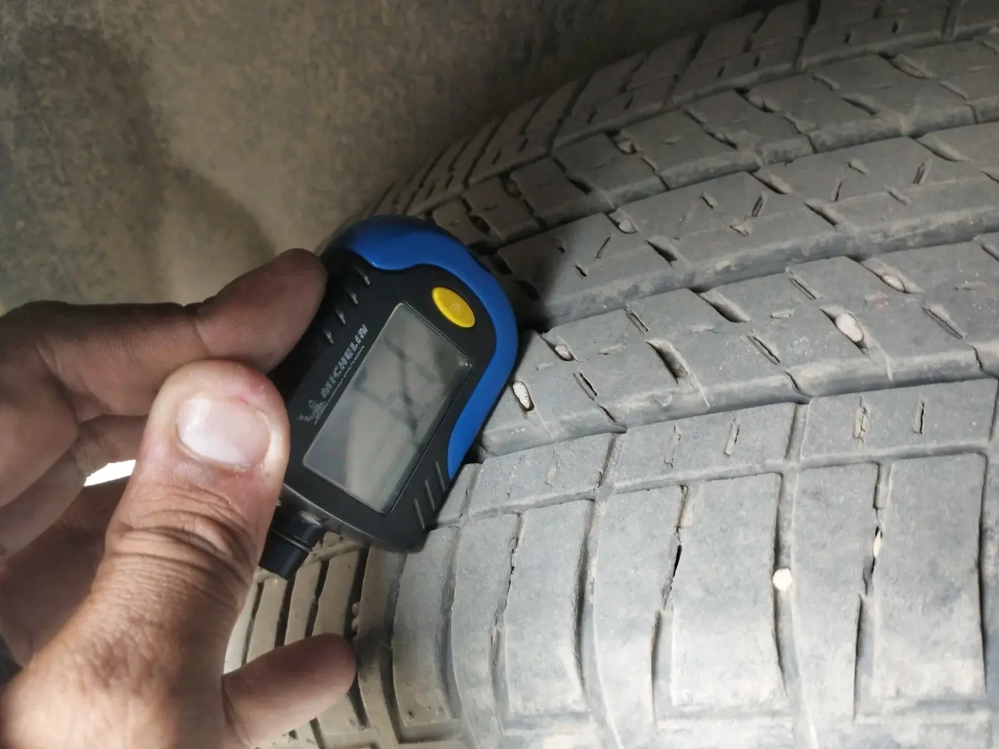 2021 Tata Harrier XTA PLUS 2.0L KRYOTEC DARK EDITION, Diesel, Automatic, 9,99,999 km, tyre