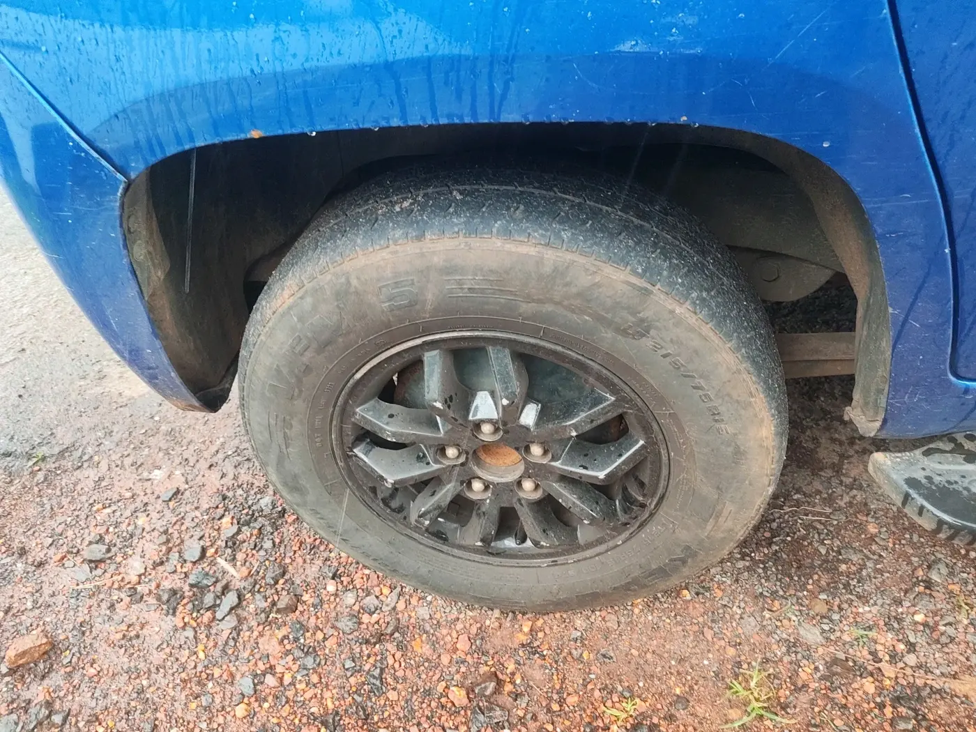 2016 Mahindra TUV300 T8, Diesel, Manual, 1,19,653 km, tyre