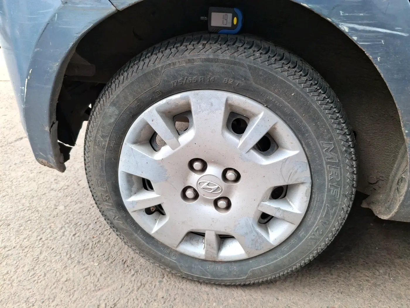 2012 Hyundai i20 MAGNA 1.2, Petrol, Manual, 61,906 km, tyre
