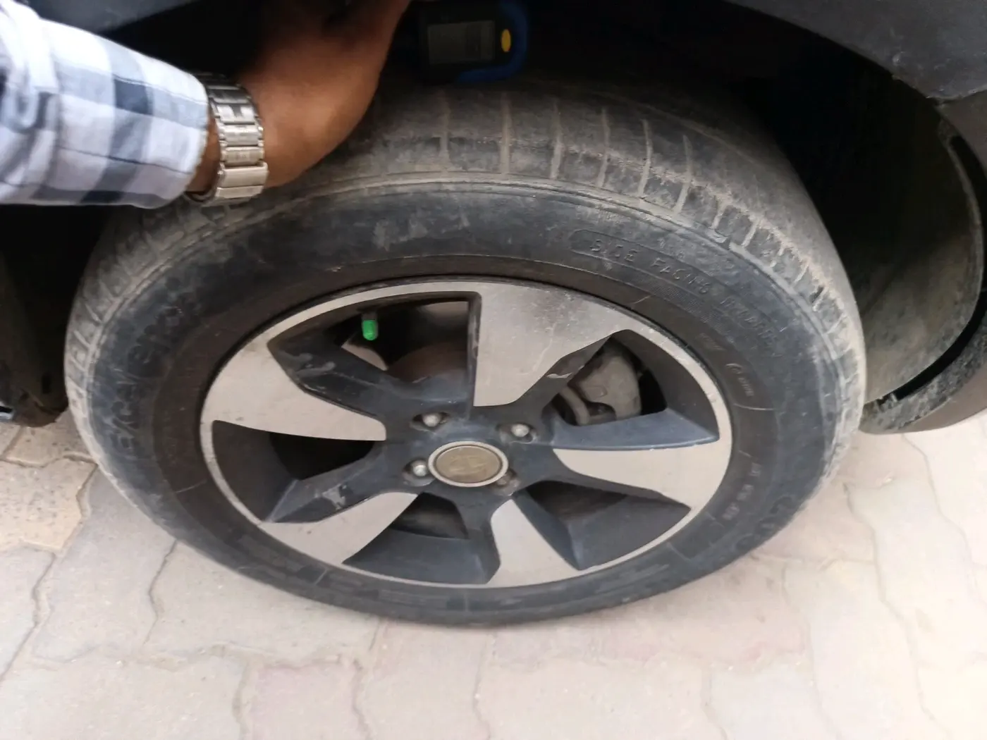 2018 Tata NEXON XZA PLUS PETROL DUAL TONE, Petrol, Automatic, 73,869 km, tyre