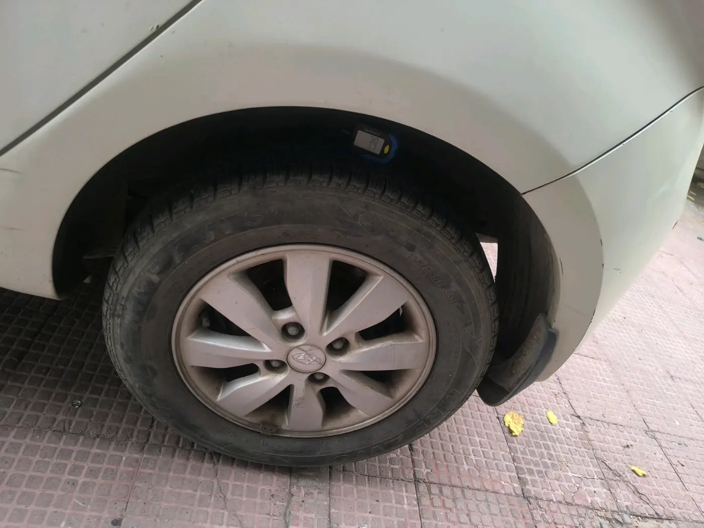 2013 Hyundai i20 SPORTZ 1.4 CRDI, Diesel, Manual, 77,434 km, tyre