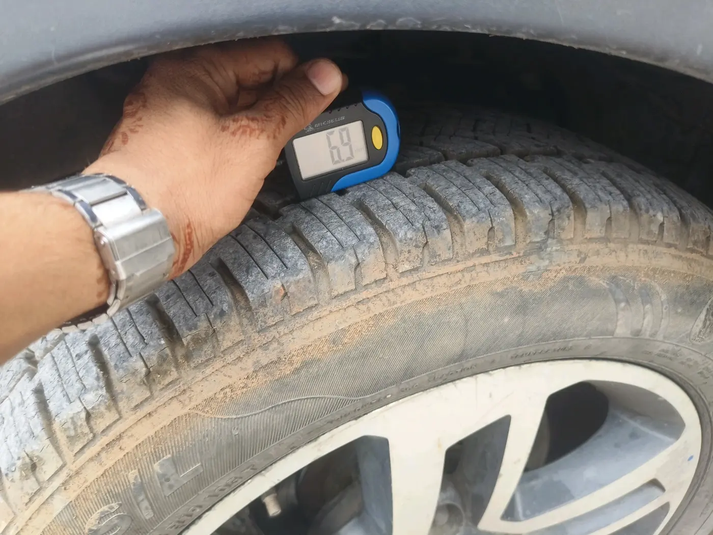2018 Tata Hexa XT 4X2 6 STR, Diesel, Manual, 1,61,650 km, tyre