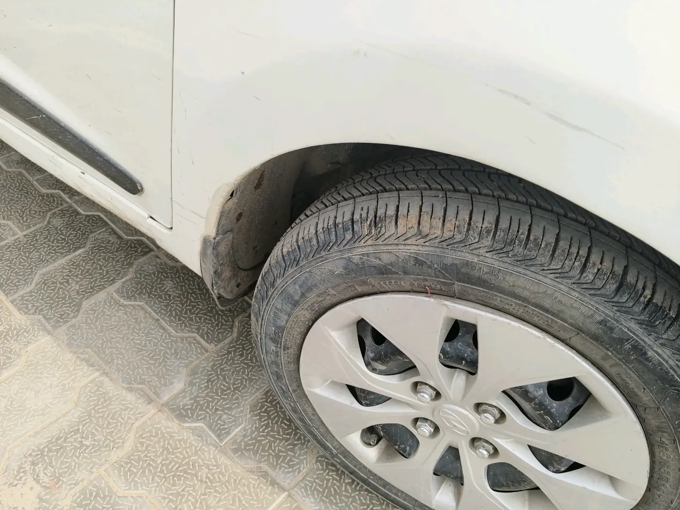 2014 Hyundai Xcent S 1.1 CRDI, Diesel, Manual, 50,232 km, tyre