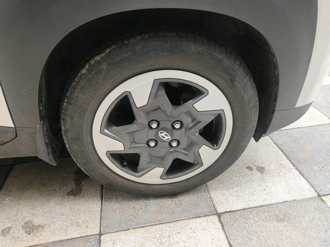 2023 Hyundai EXTER SX 1.2 MT, Petrol, Manual, 11,690 km, tyre