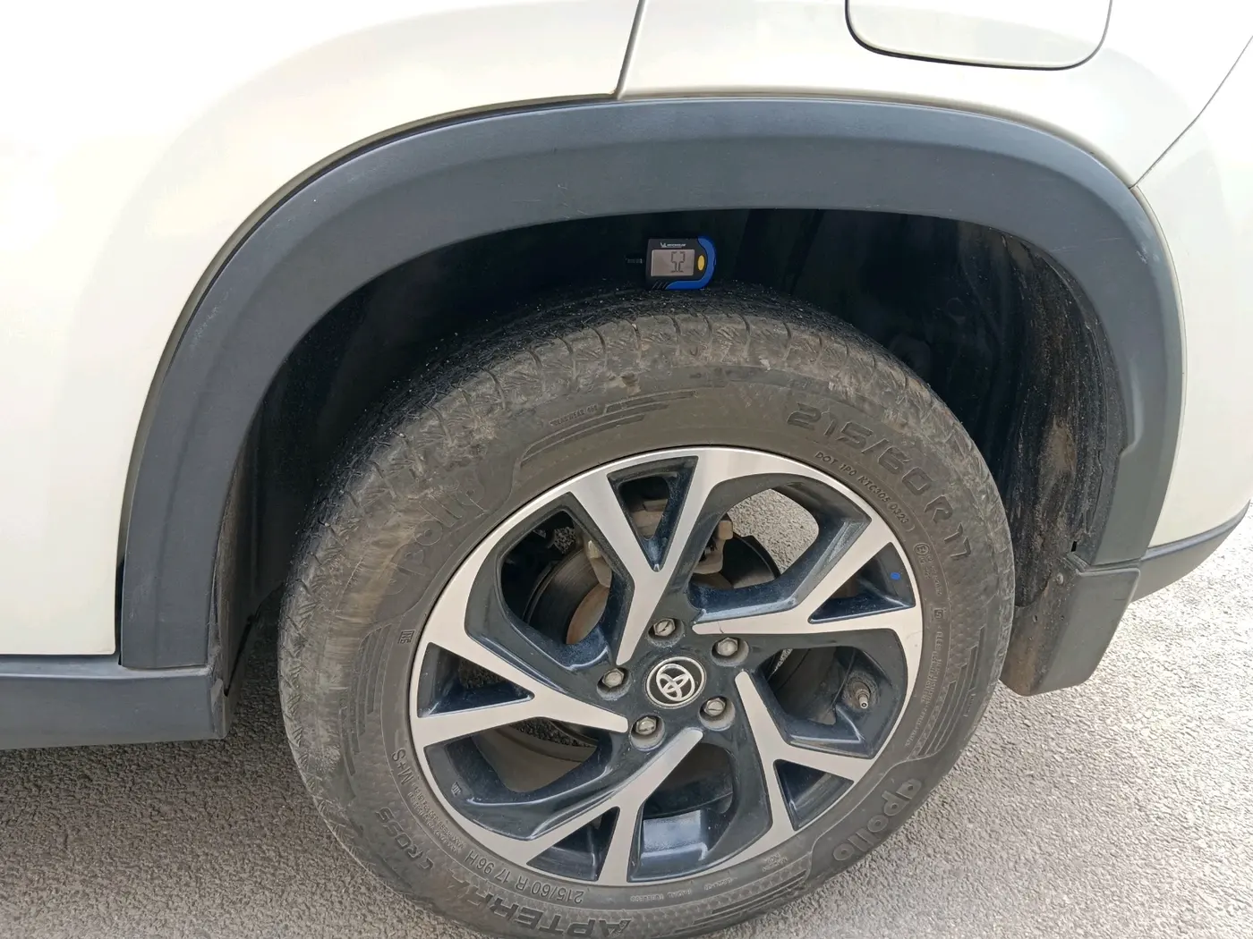 2023 Toyota URBAN CRUISER HYRYDER V HYBRID, Hybrid, Automatic, 45,985 km, tyre