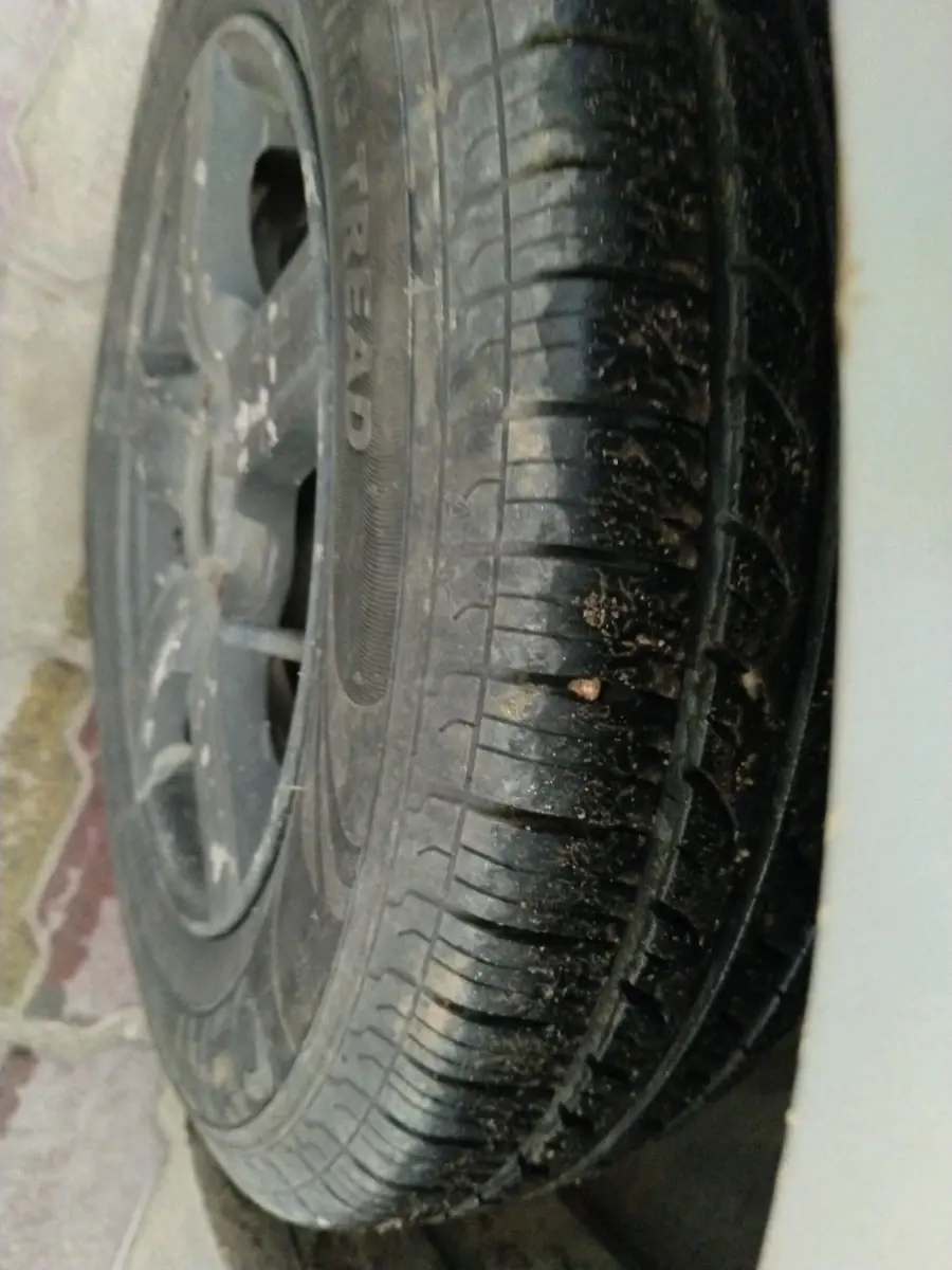 2012 Maruti Swift VDI, Diesel, Manual, 1,14,698 km, tyre