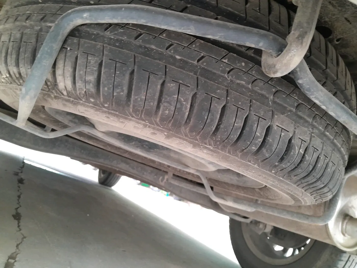 2021 Maruti XL6 ALPHA MT, Petrol, Manual, 26,302 km, tyre