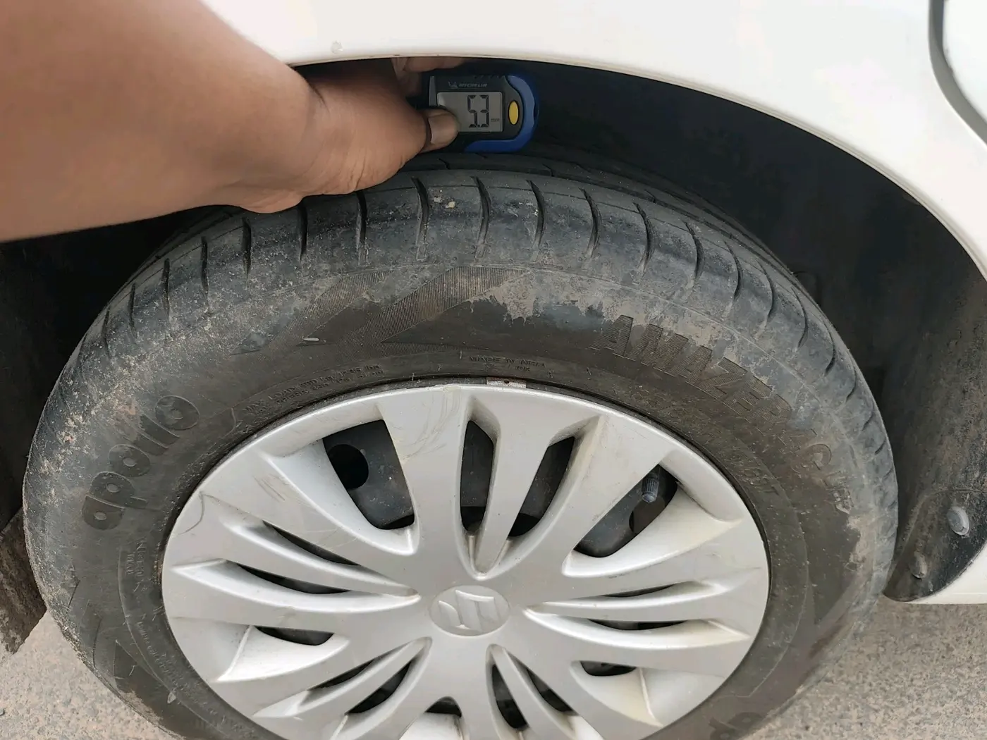 2015 Maruti Ertiga VDI, Diesel, Manual, 79,024 km, tyre