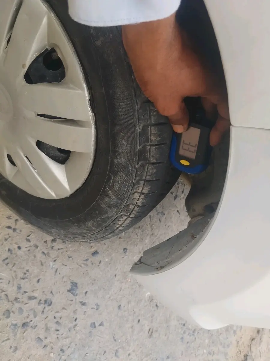 2013 Maruti Alto 800 LXI, Petrol, Manual, 85,739 km, tyre