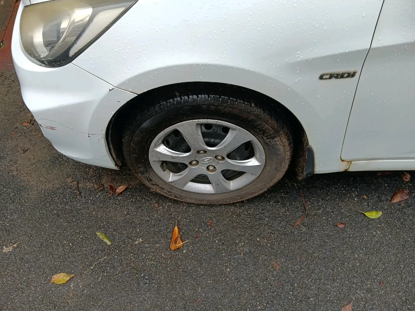 2012 Hyundai Verna FLUIDIC 1.6 CRDI EX, Diesel, Manual, 37,447 km, tyre