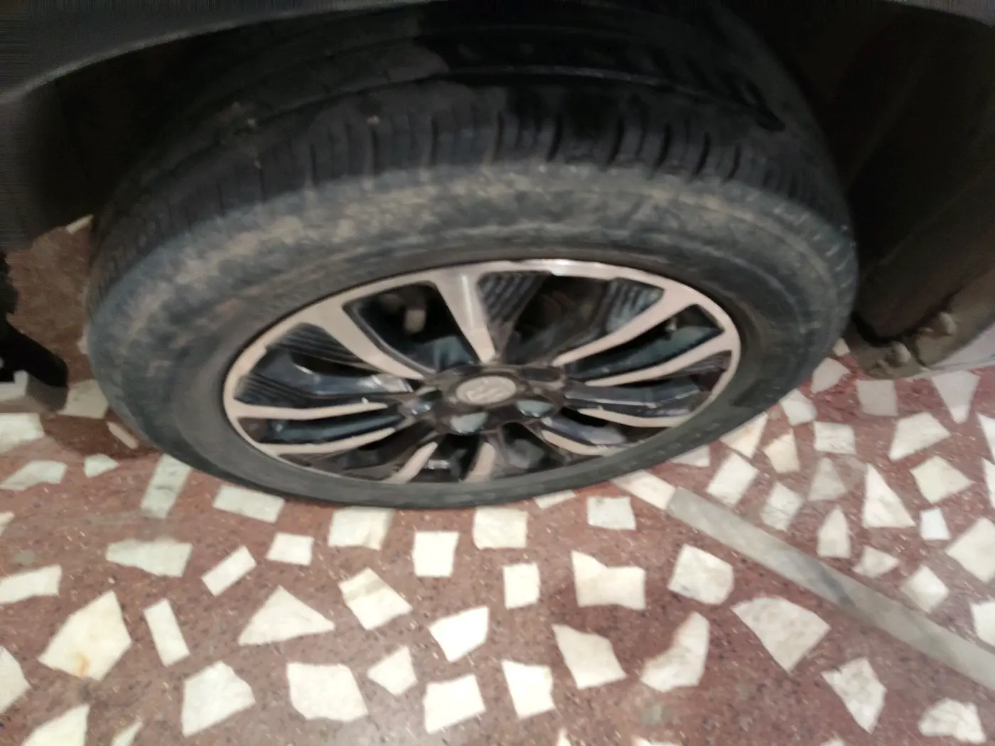 2021 Maruti Vitara Brezza VXI, Petrol, Manual, 72,477 km, tyre