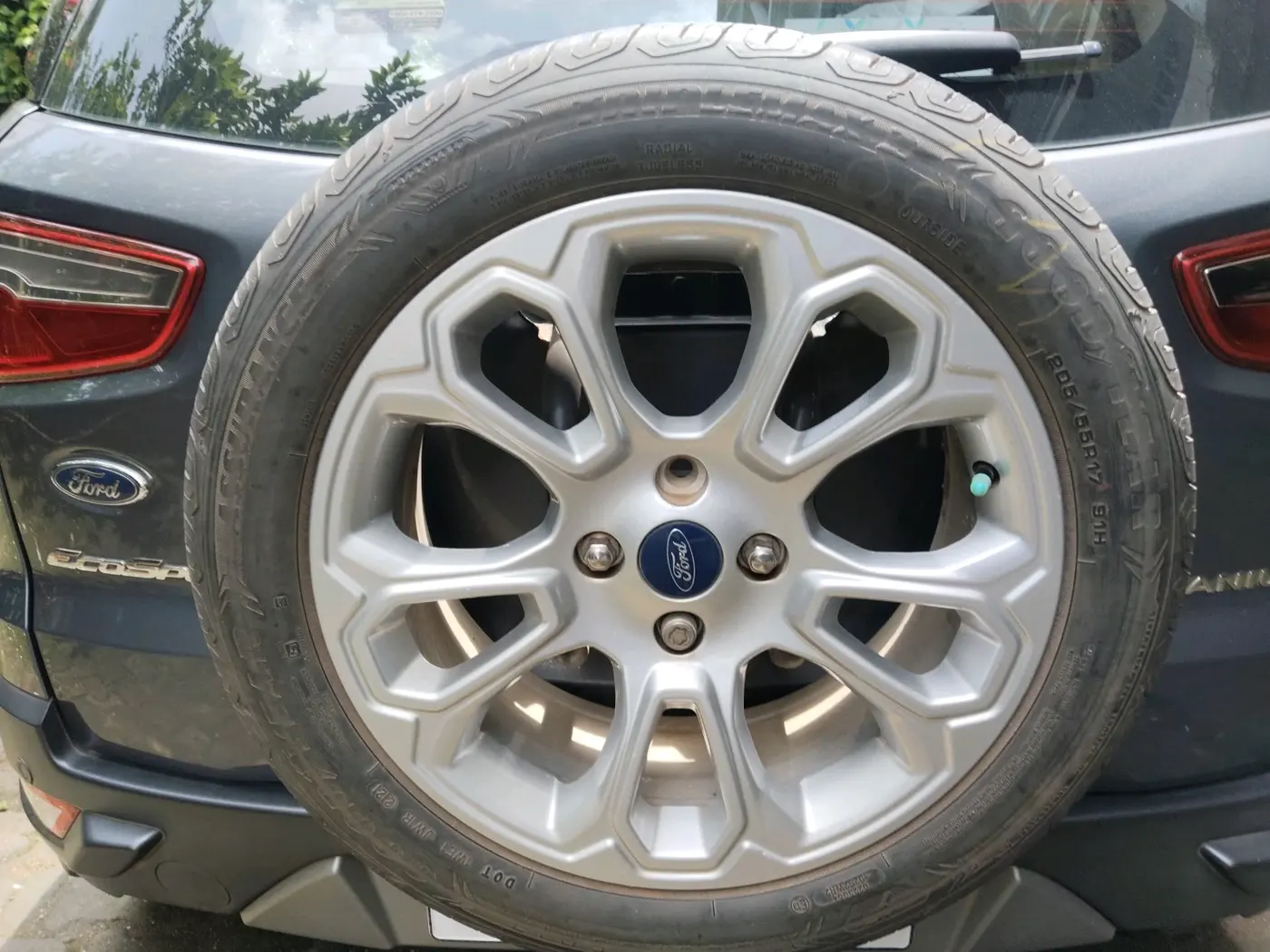 2018 Ford Ecosport TITANIUM + 1.5L PETROL, Petrol, Manual, 59,911 km, tyre