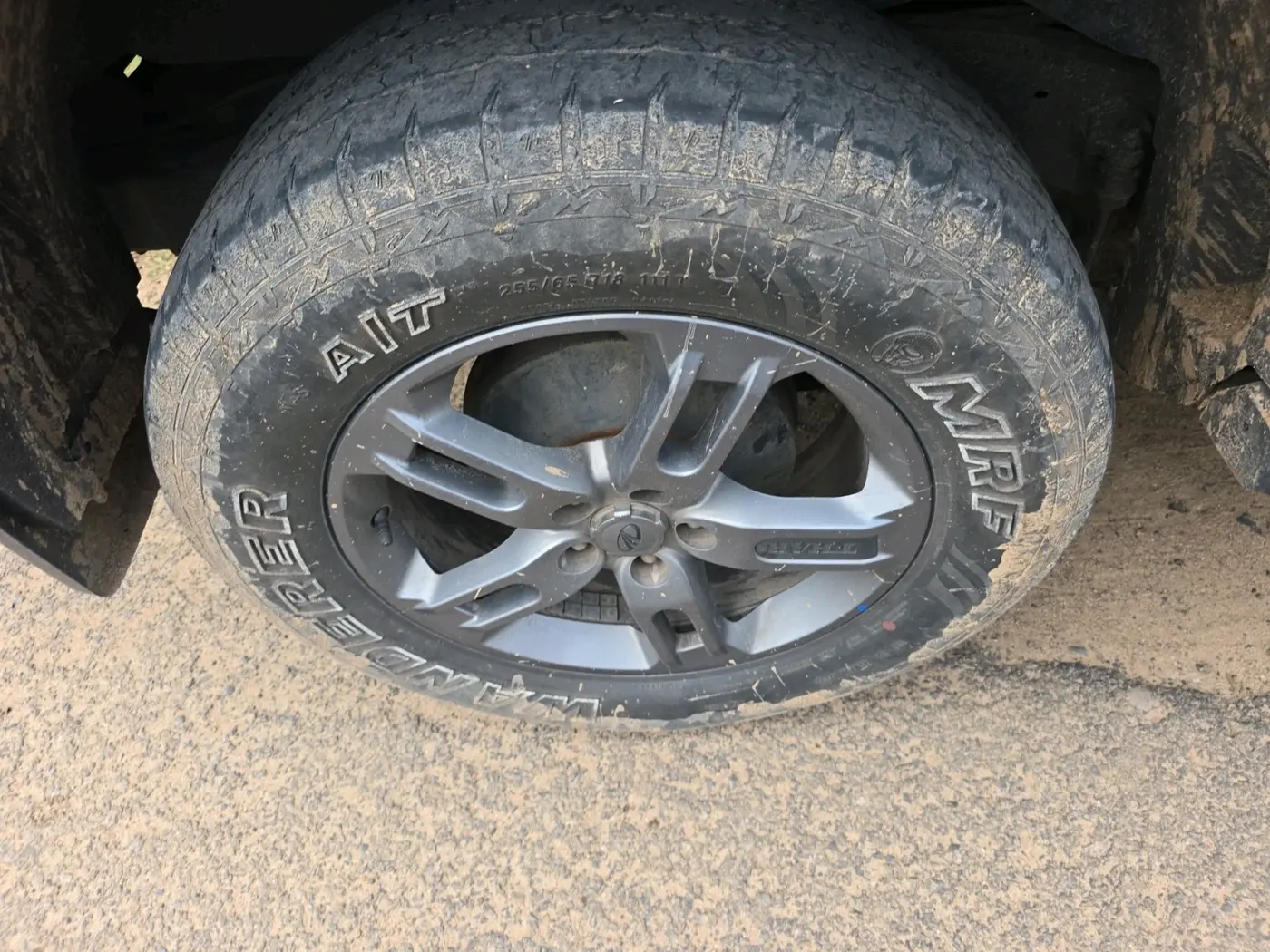 2022 Mahindra Thar LX D AT 4WD HT, Diesel, Automatic, 56,479 km, tyre