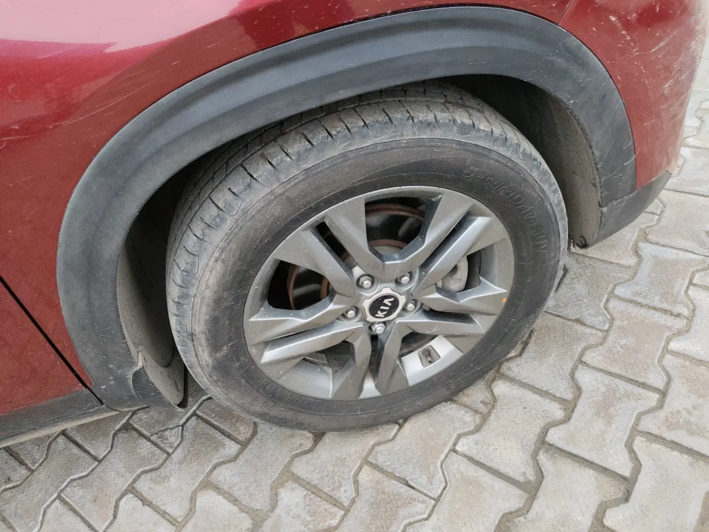 2019 KIA SELTOS HTX PLUS 1.5 DIESEL, Diesel, Manual, 3,12,723 km, tyre