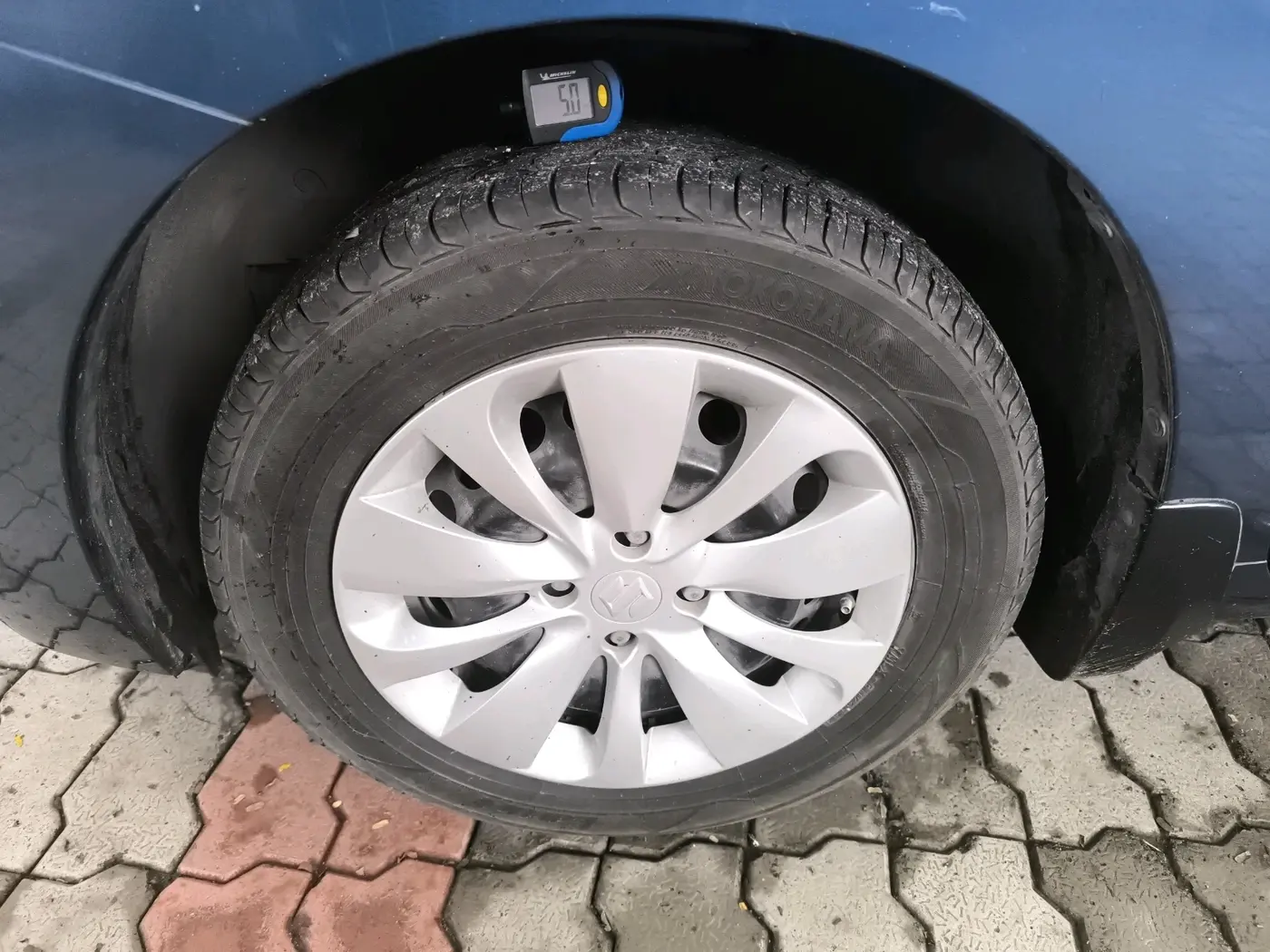 2017 Maruti Baleno DELTA PETROL 1.2, Petrol, Manual, 80,784 km, tyre