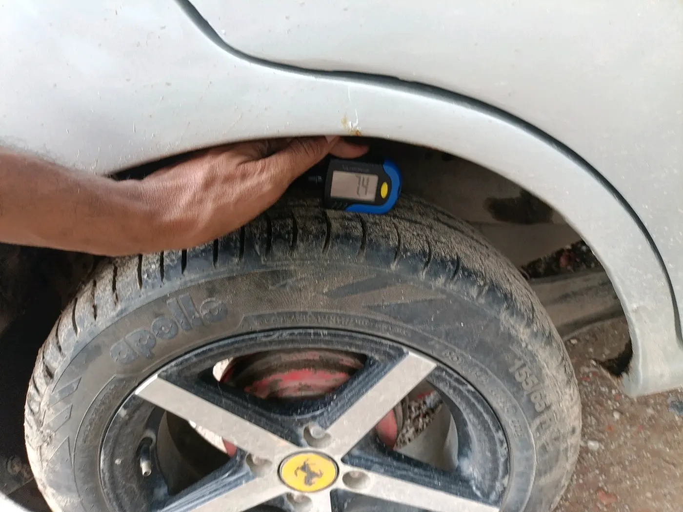 2012 Maruti Wagon R 1.0 LXI CNG, CNG, Manual, 1,55,995 km, tyre