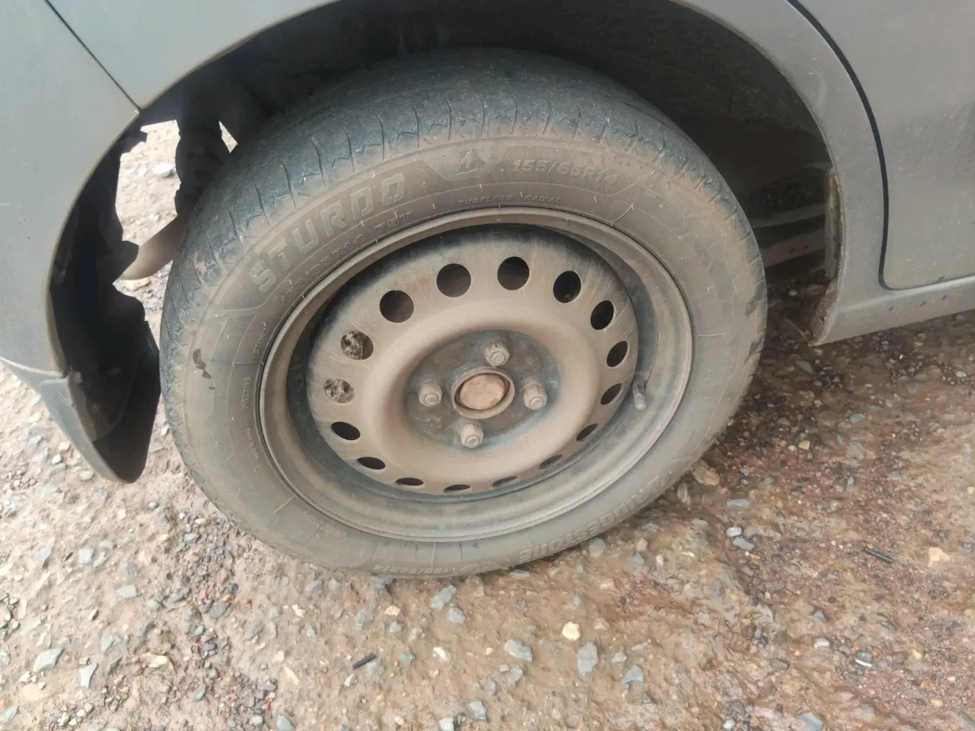2016 Maruti Wagon R 1.0 VXI, Petrol, Manual, 1,60,054 km, tyre