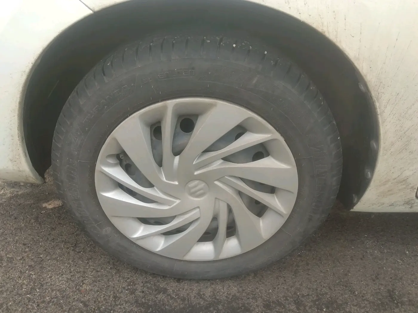 2021 Maruti Ertiga VXI CNG, CNG, Manual, 86,513 km, tyre