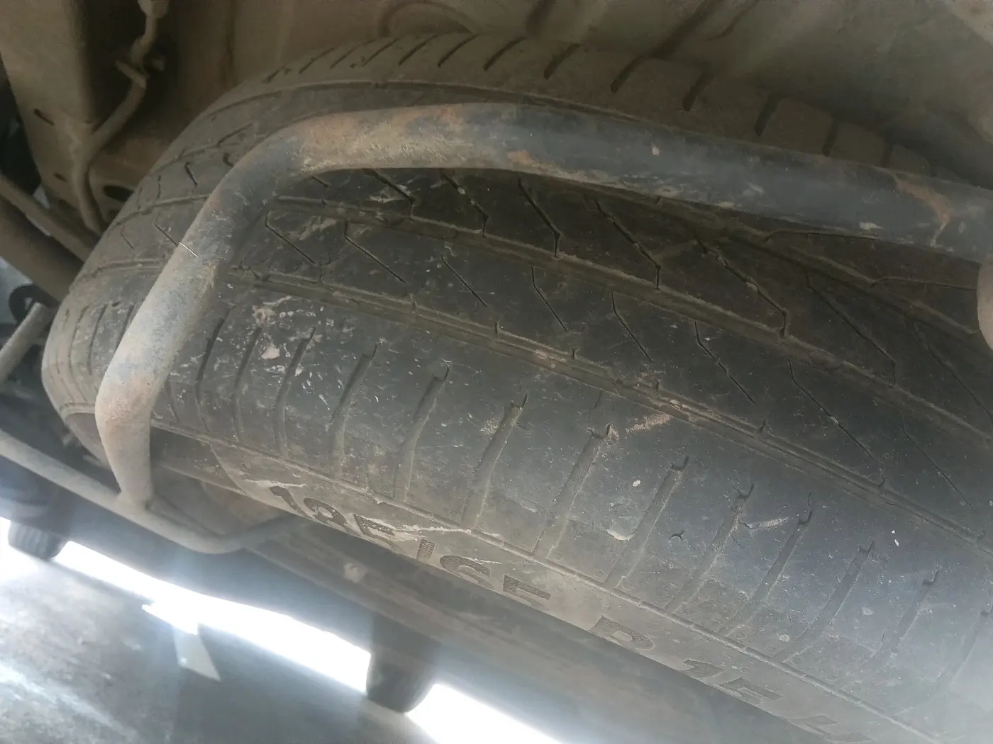 2021 Maruti Ertiga VXI CNG, CNG, Manual, 86,513 km, tyre