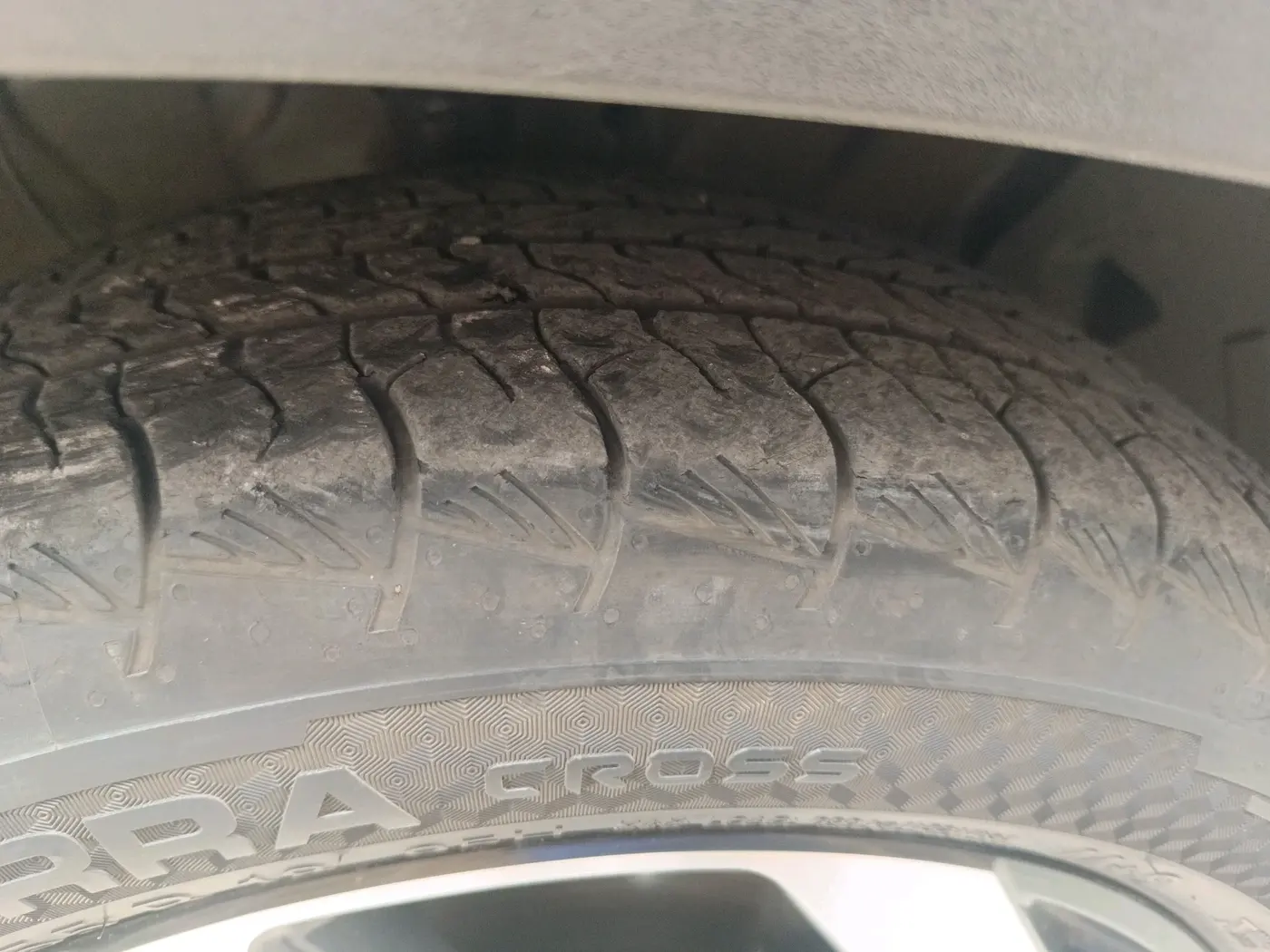 2022 Hyundai ALCAZAR 2.0 SIGNATURE (O) AT 6STR, Petrol, Automatic, 35,556 km, tyre
