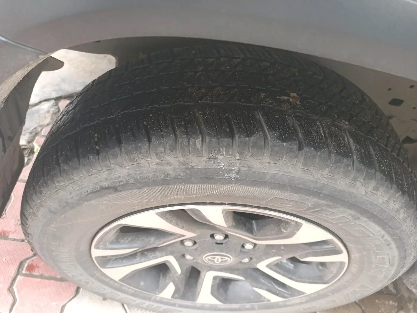 2023 Toyota Fortuner 4X2 AT 2.8 LEGENDER, Diesel, Automatic, 35,494 km, tyre