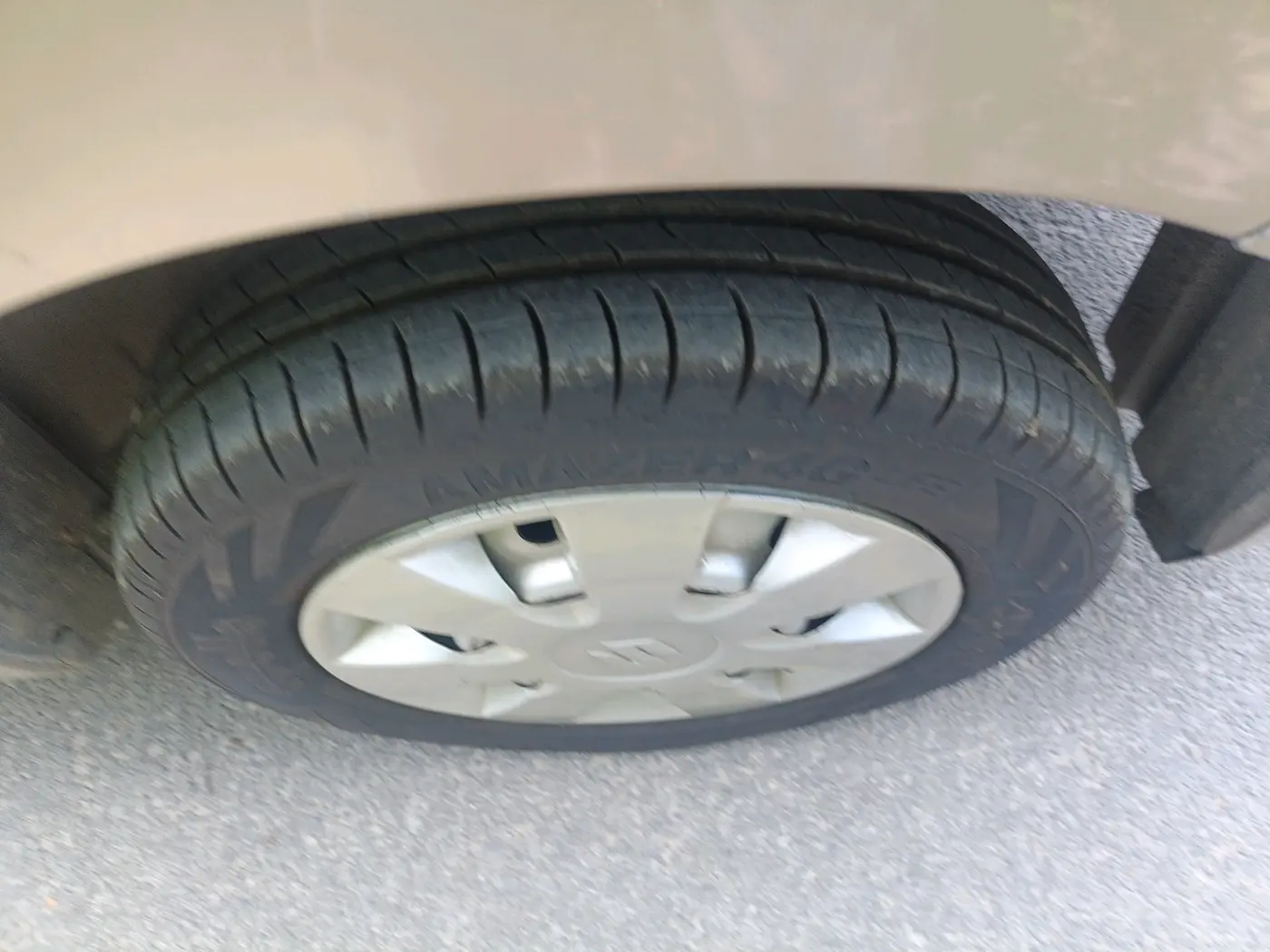 2014 Maruti Wagon R 1.0 LXI, Petrol, Manual, 23,735 km, tyre