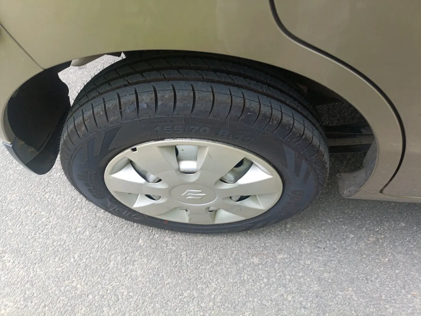 2014 Maruti Wagon R 1.0 LXI, Petrol, Manual, 23,735 km, tyre