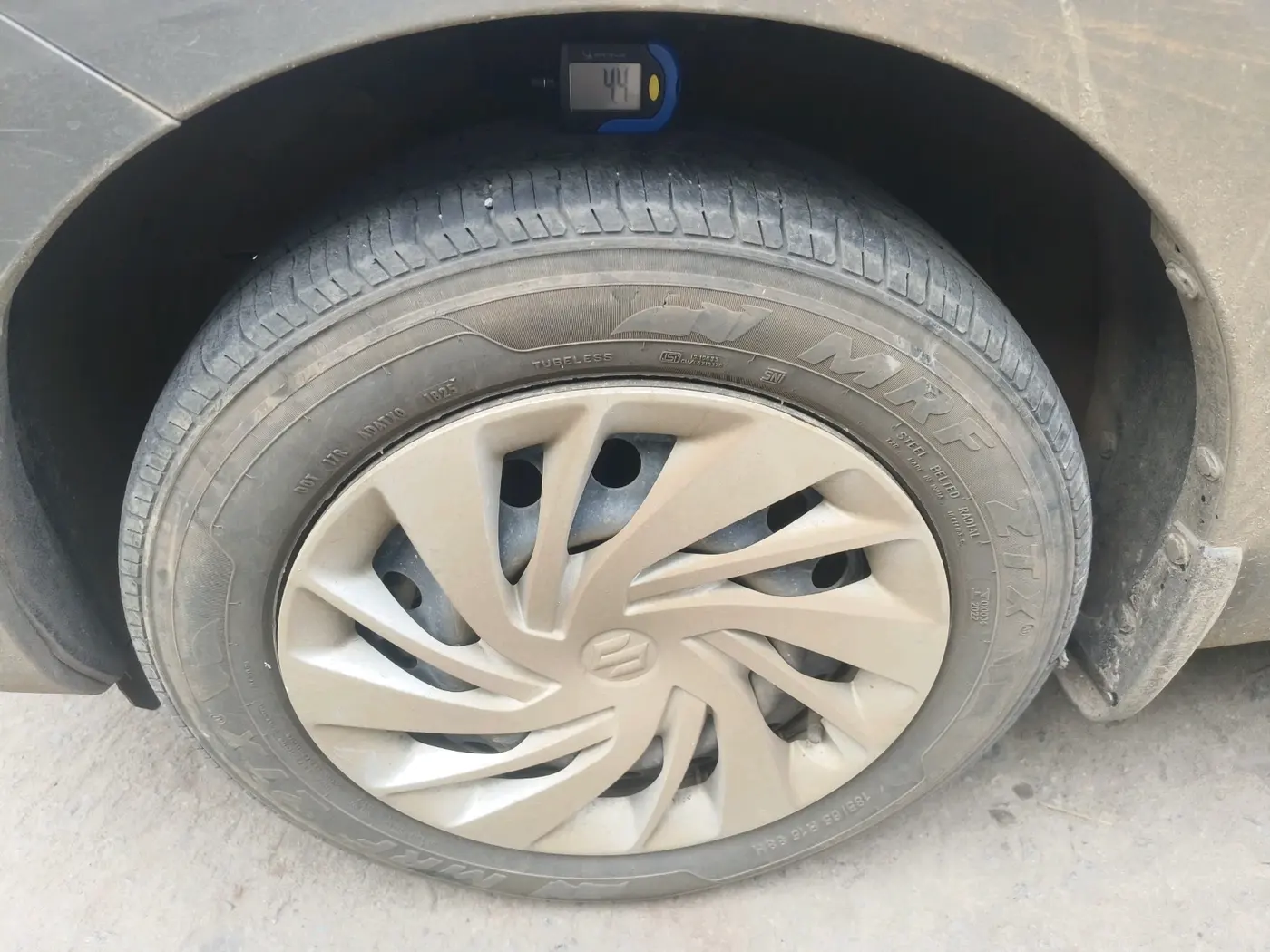 2023 Maruti Ertiga VXi (O), Petrol, Manual, 1,59,729 km, tyre