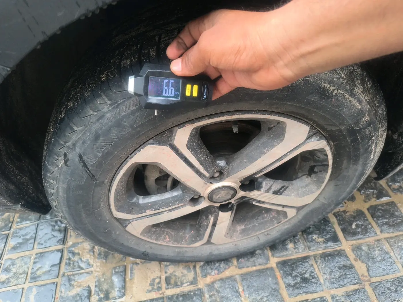 2023 Tata NEXON XZ PLUS PETROL, Petrol, Manual, 45,391 km, tyre