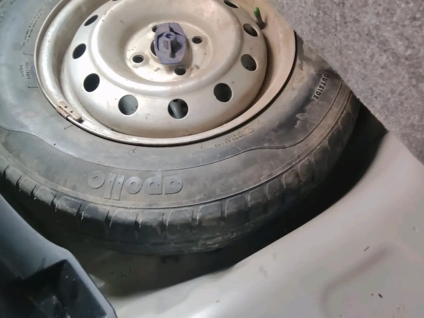 2019 Maruti Swift LXI, Petrol, Manual, 20,262 km, tyre