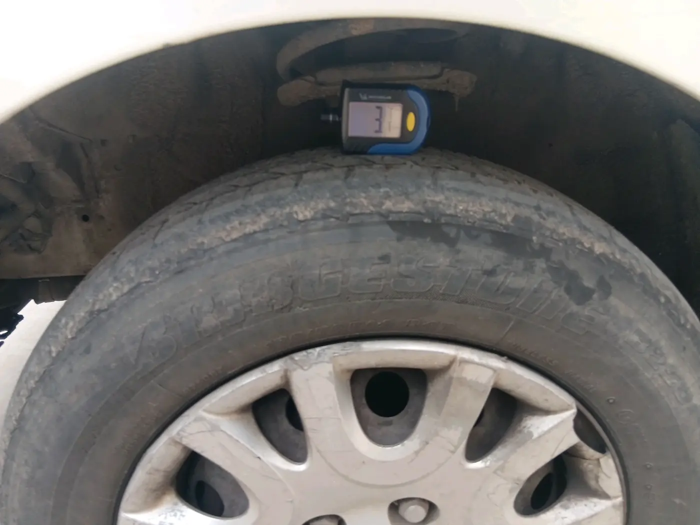 2012 Hyundai i20 MAGNA 1.4 CRDI, Diesel, Manual, 1,74,956 km, tyre