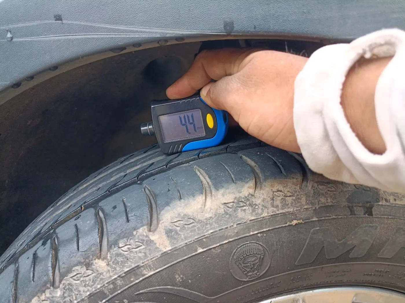 2023 Skoda KUSHAQ AMBITION 1.0L TSI MT, Petrol, Manual, 33,846 km, tyre