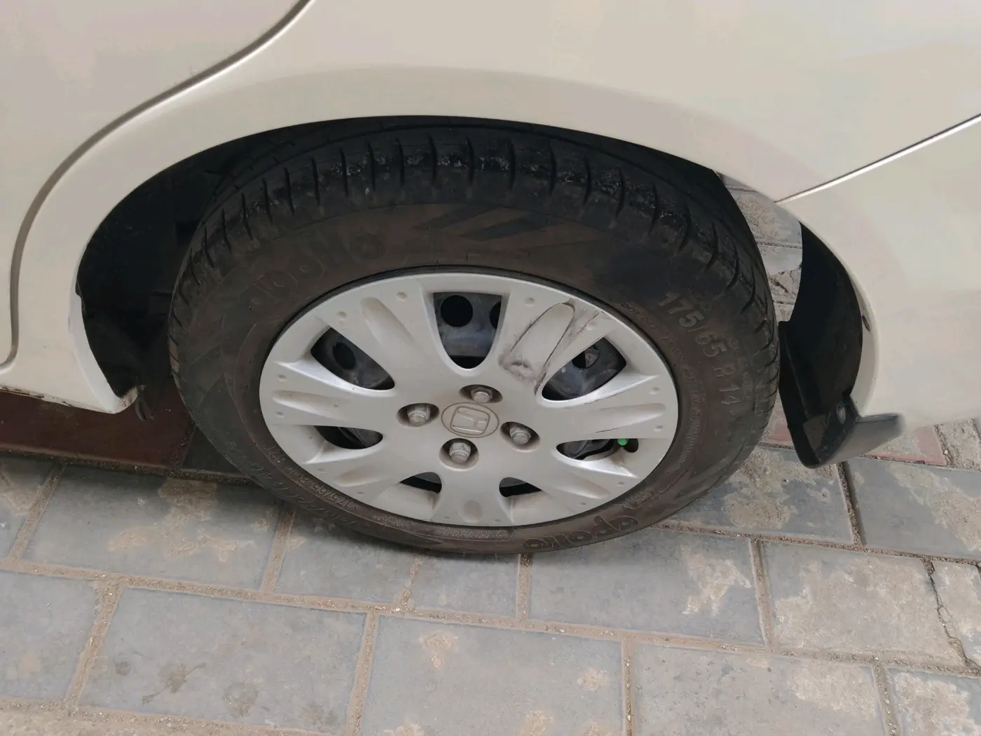 2013 Honda Amaze 1.2L I-VTEC S, Petrol, Manual, 41,109 km, tyre