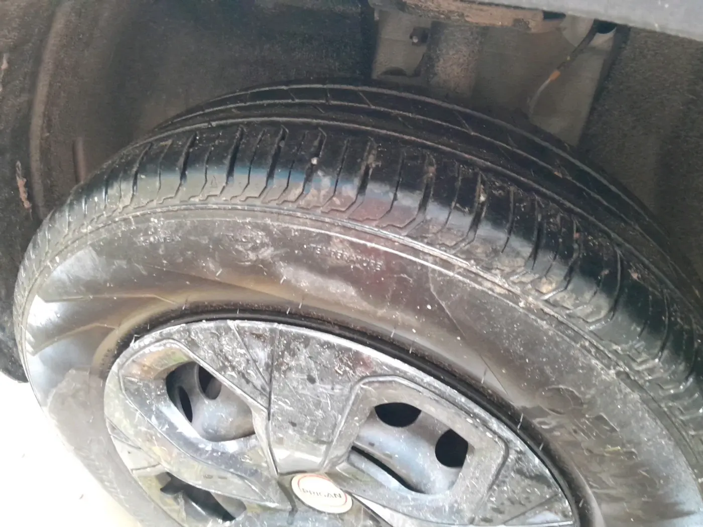 2024 Tata PUNCH Adventure (S), Petrol, Manual, 16,748 km, tyre