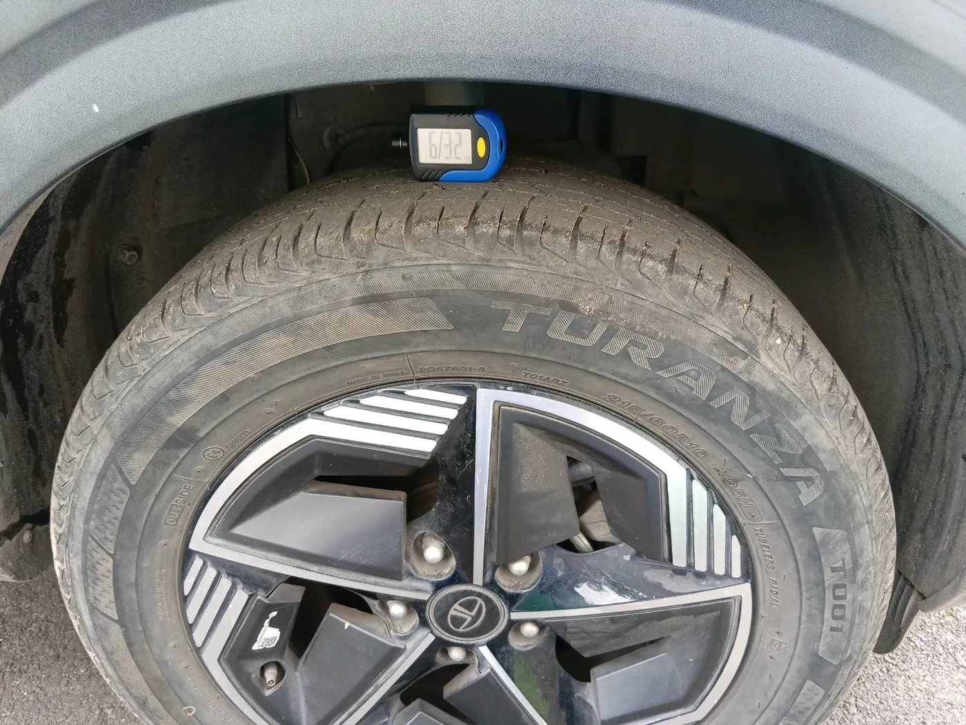 2023 Tata NEXON CREATIVE+ DCA 1.2 PETROL, Petrol, Automatic, 16,569 km, tyre
