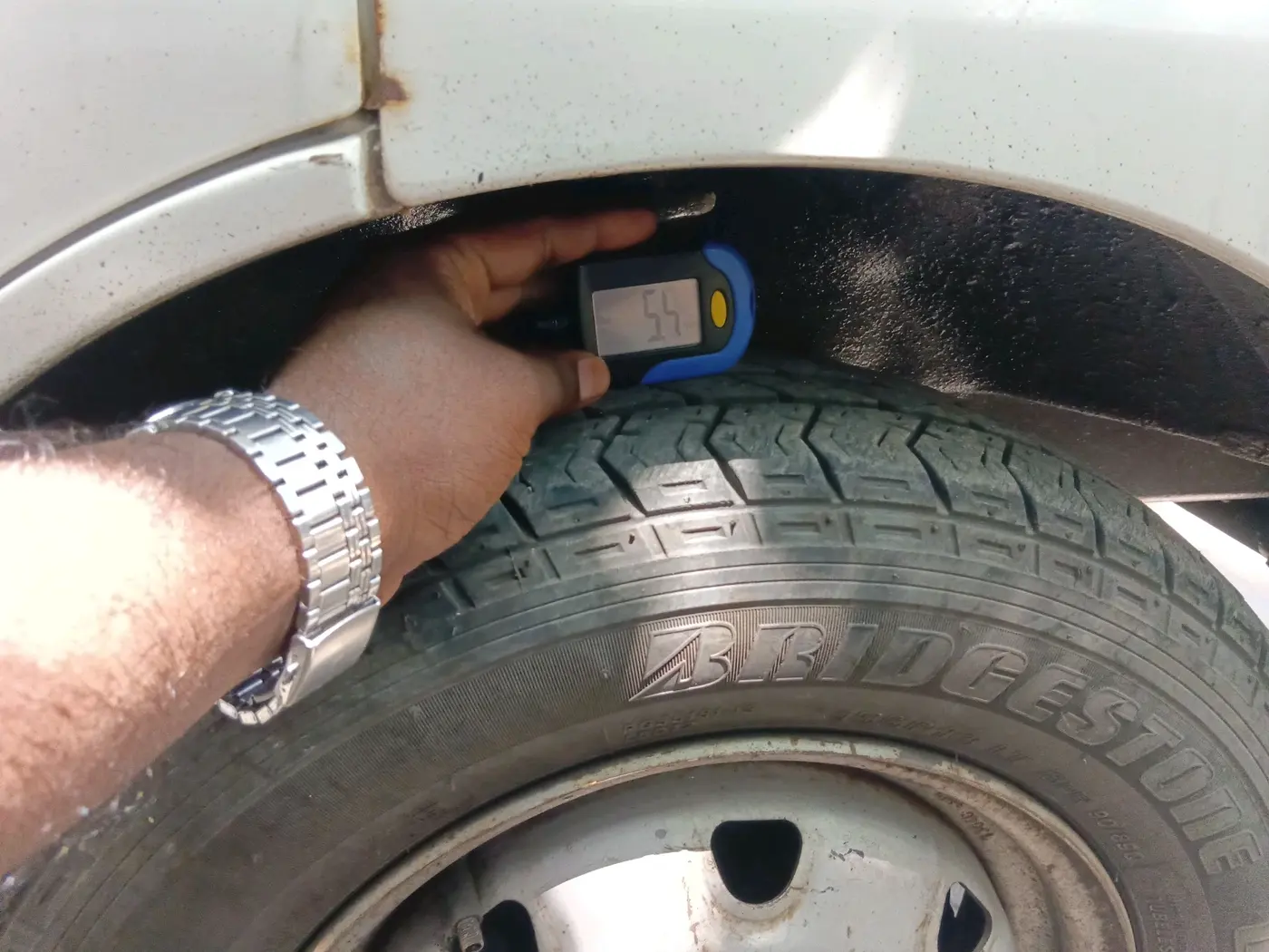 2013 Maruti Eeco 5 STR WITH A/C+HTR, Petrol, Manual, 1,29,944 km, tyre