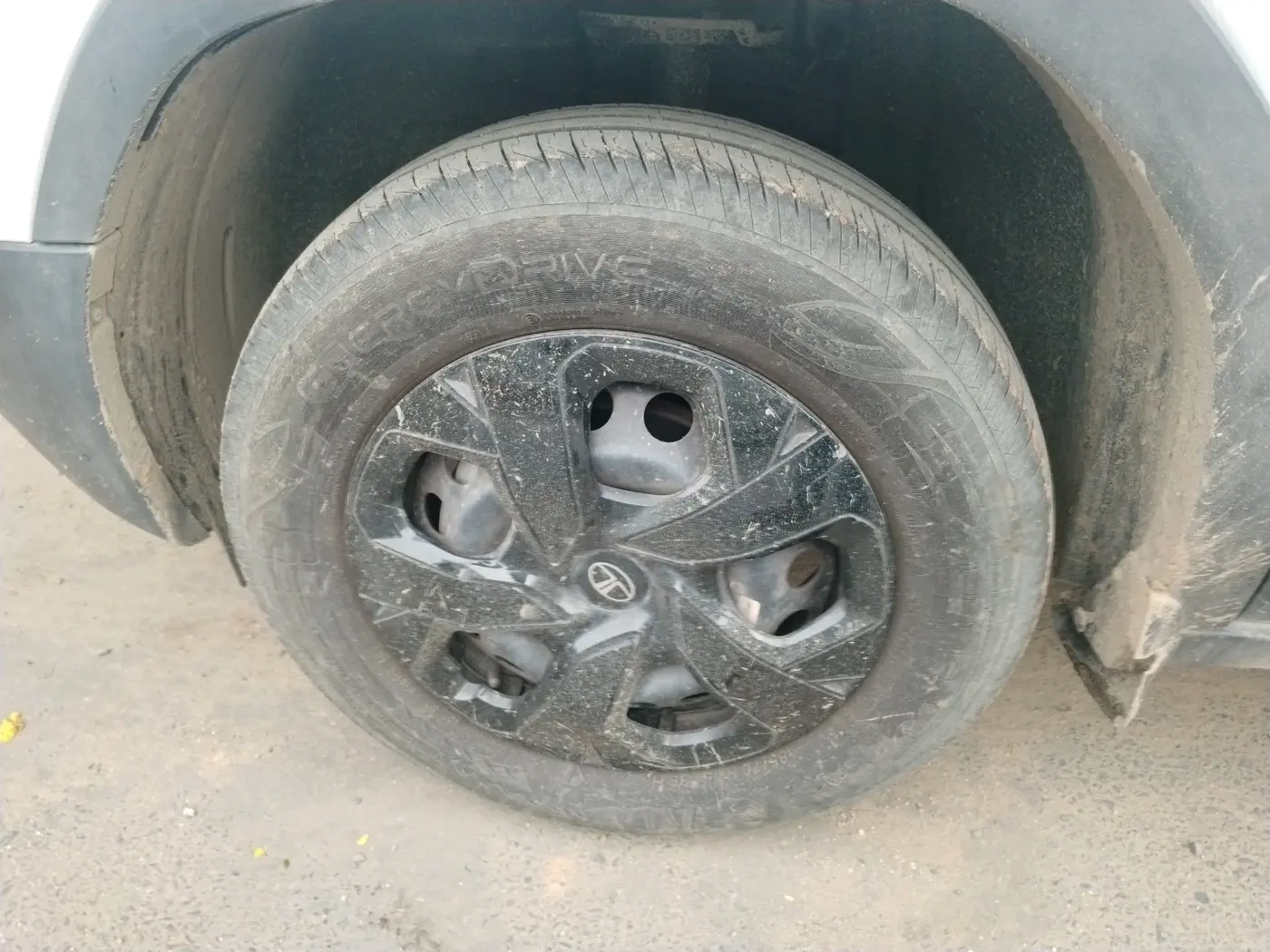 2025 Tata PUNCH Adventure Plus iCNG, CNG, Manual, 7,640 km, tyre