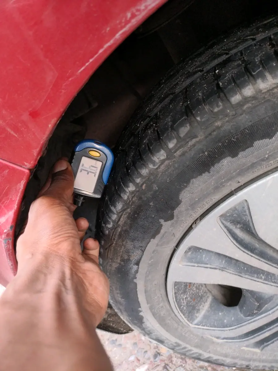 2019 Tata Tiago XZ PETROL, Petrol, Manual, 97,909 km, tyre
