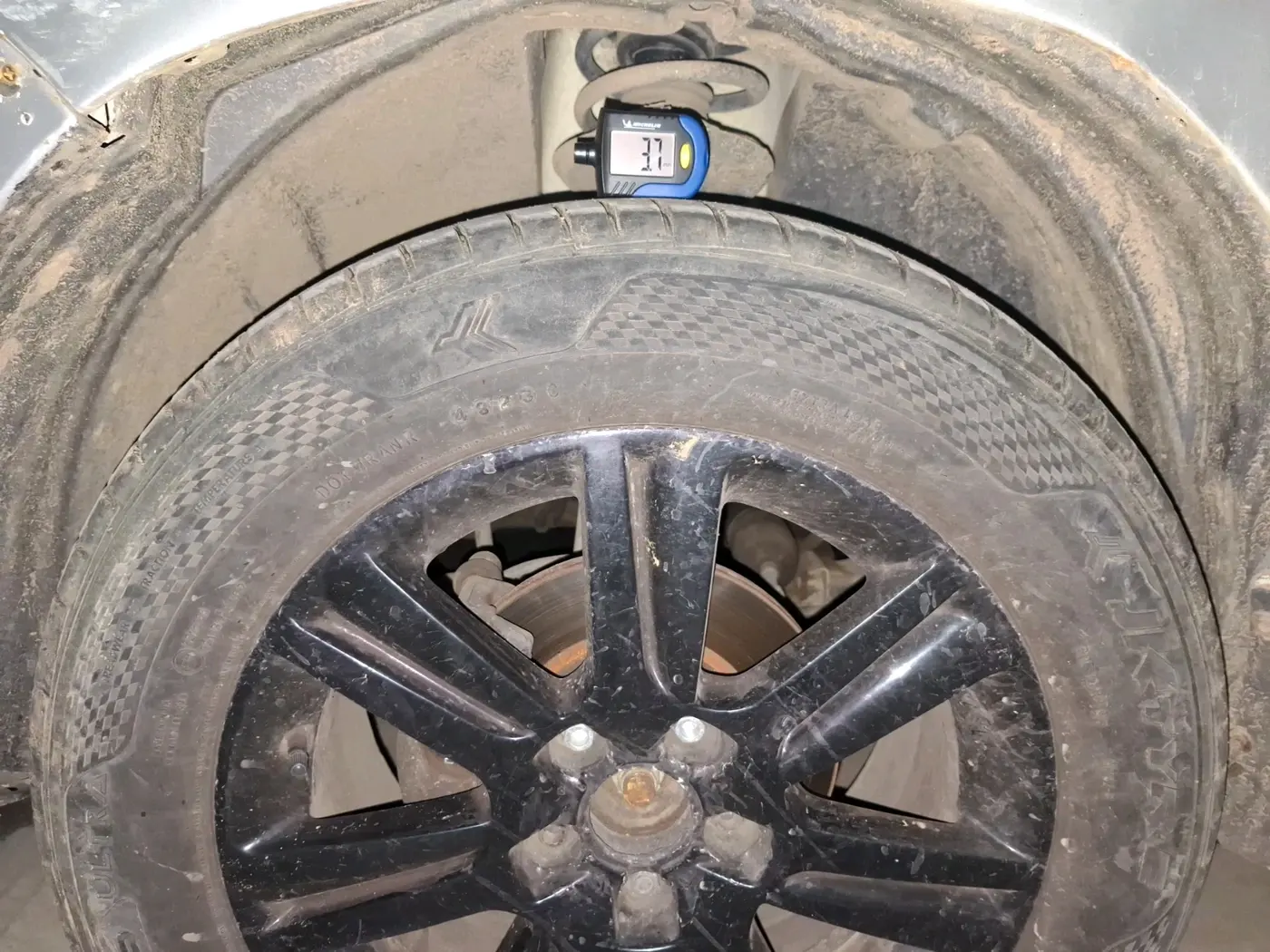 2014 Nissan Terrano XE (D), Diesel, Manual, 86,793 km, tyre