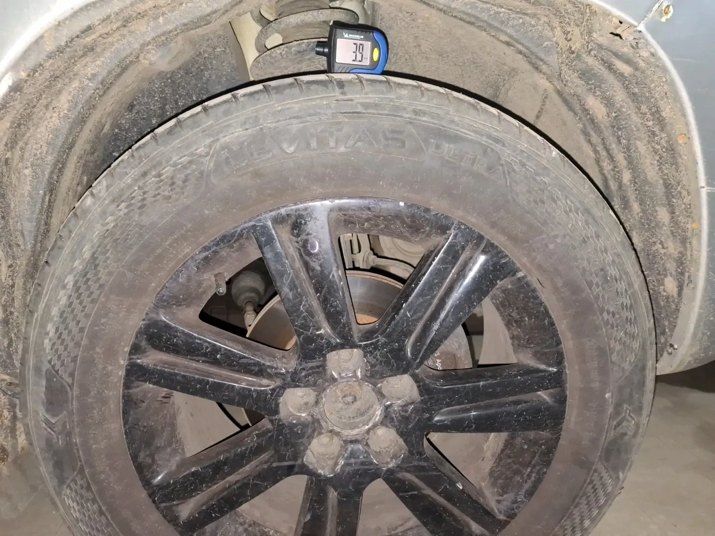 2014 Nissan Terrano XE (D), Diesel, Manual, 86,793 km, tyre