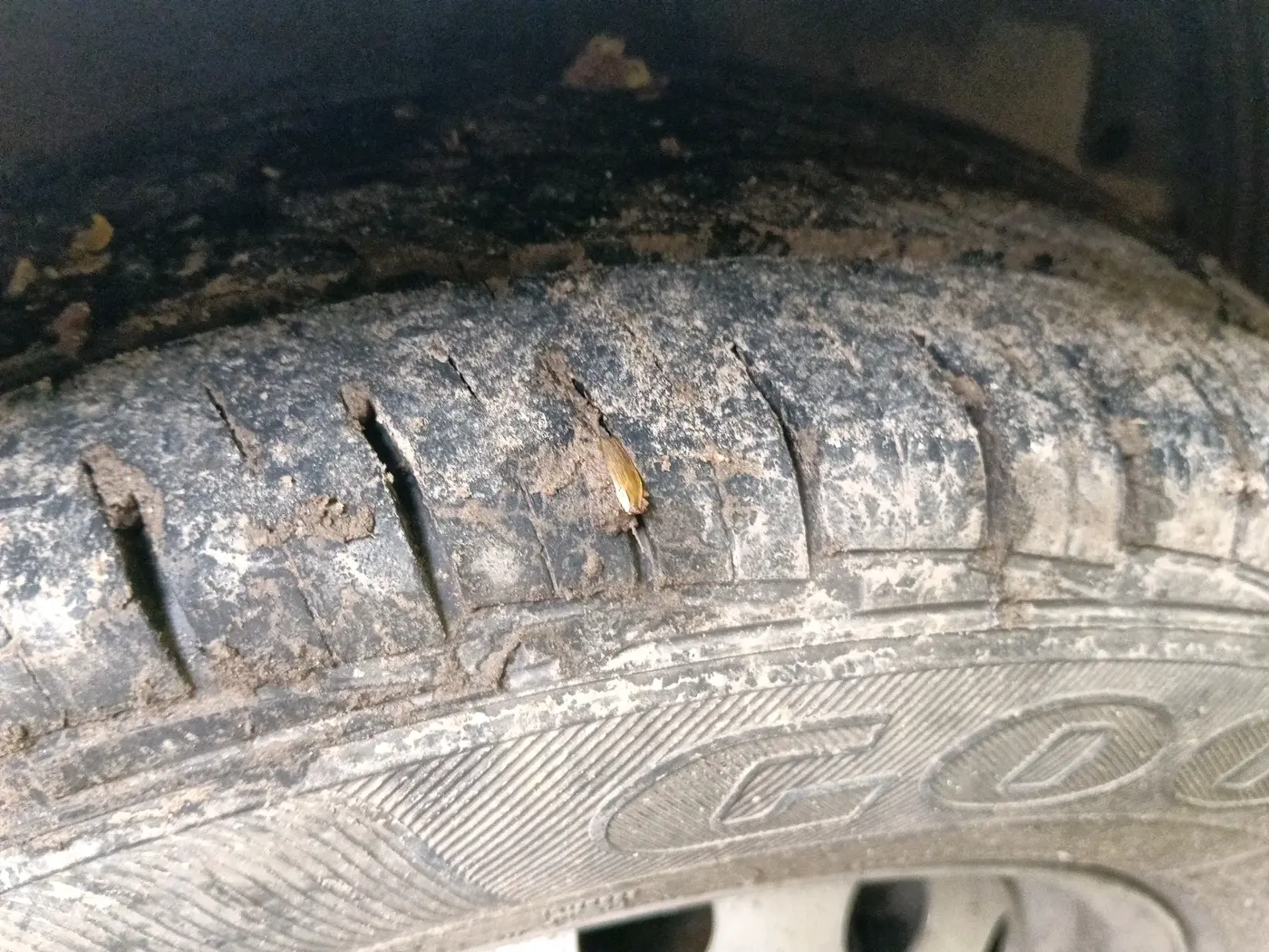 2011 Hyundai Eon ERA, Petrol, Manual, 62,697 km, tyre