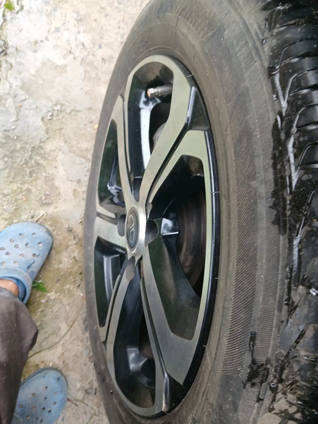 2022 Tata NEXON XM PETROL, Petrol, Manual, 10,571 km, tyre