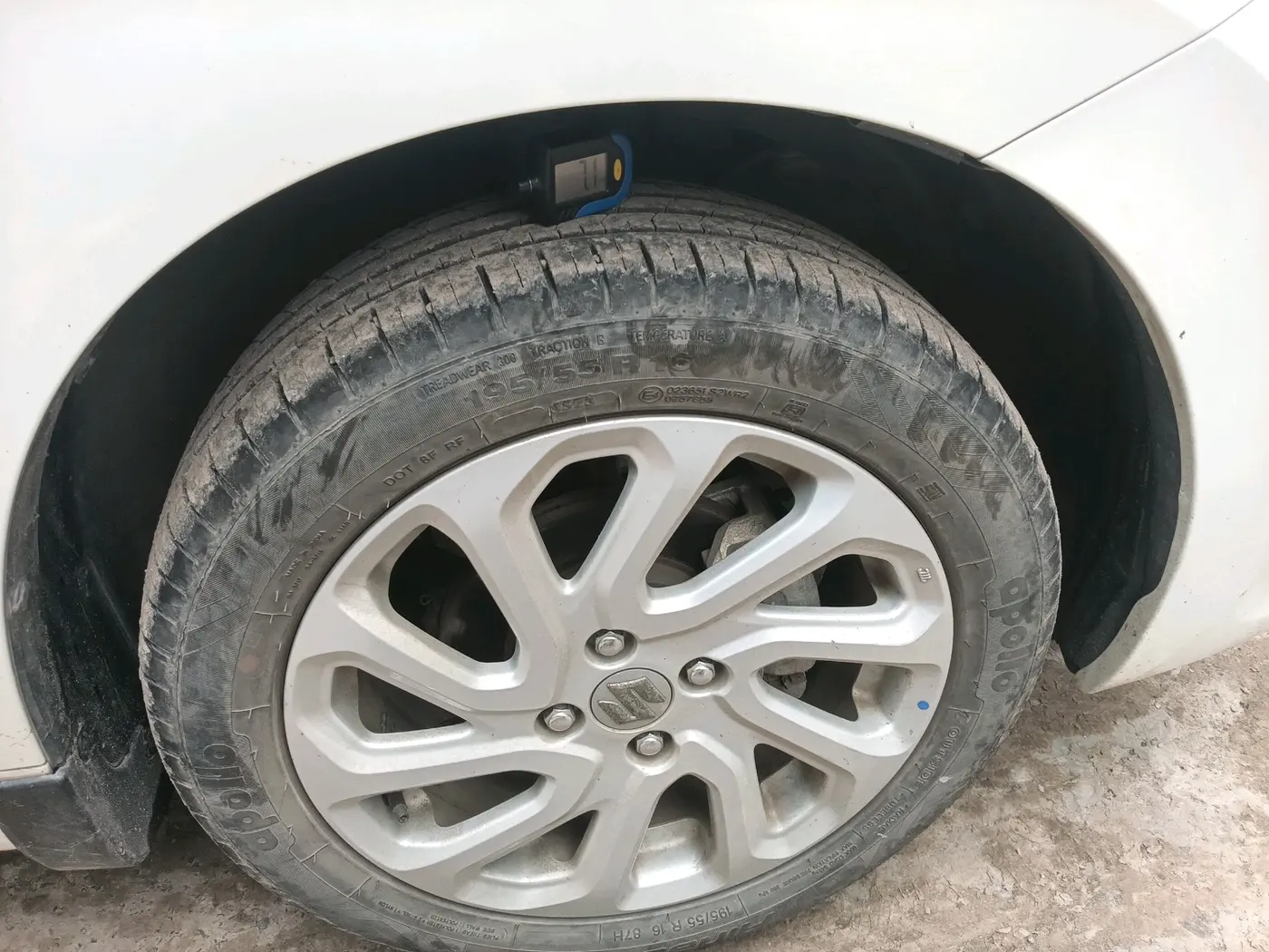 2023 Maruti Baleno ZETA 1.2 AGS, Petrol, Automatic, 28,740 km, tyre