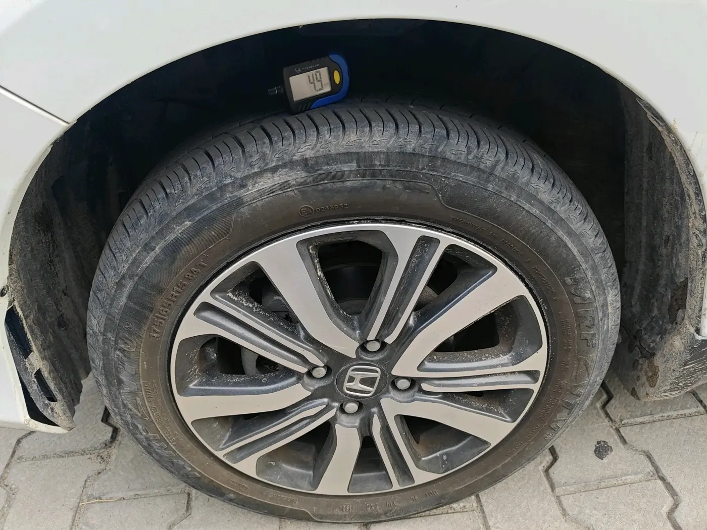 2024 Honda Amaze 1.2L I-VTEC VX CVT, Petrol, Automatic, 6,306 km, tyre
