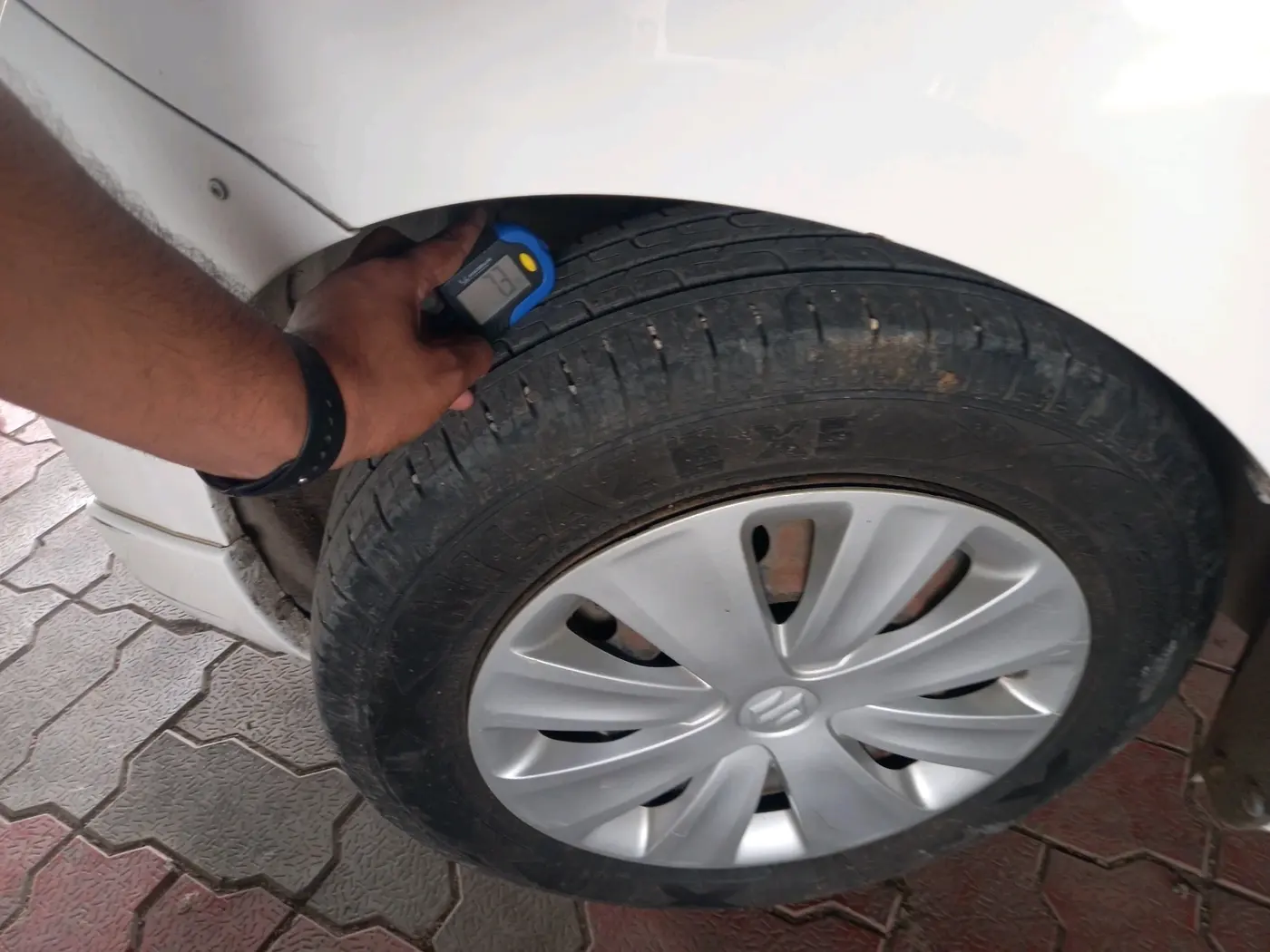 2017 Maruti Ertiga VDI SHVS, Diesel, Manual, 1,38,144 km, tyre