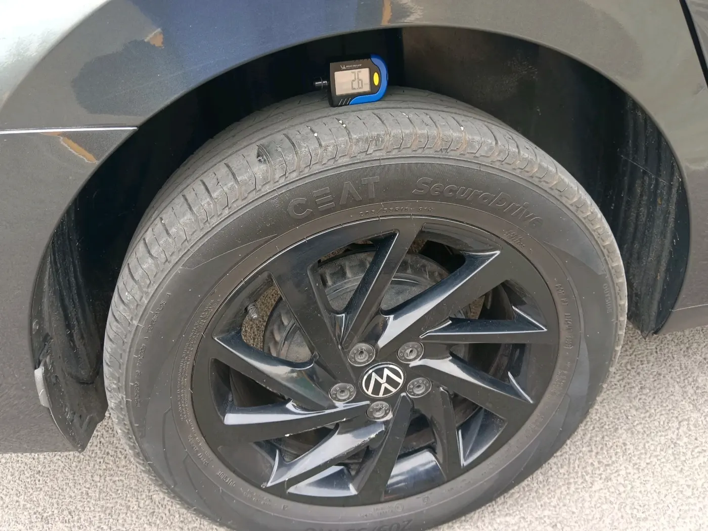 2023 Volkswagen VIRTUS GT Edge 1.5 TSI EVO DSG, Petrol, Automatic, 57,448 km, tyre