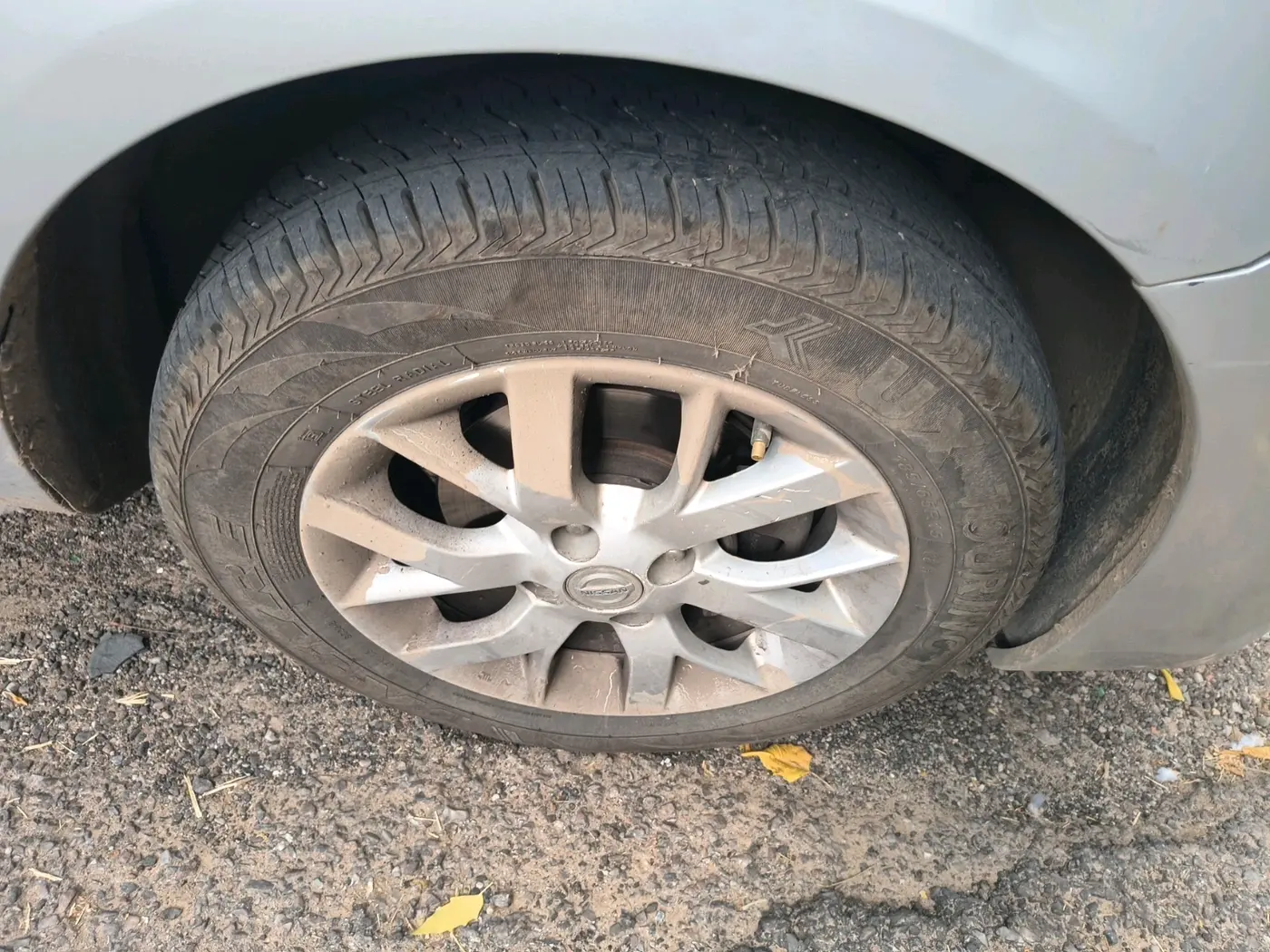 2018 Nissan Sunny XV DIESEL, Diesel, Manual, 1,45,604 km, tyre